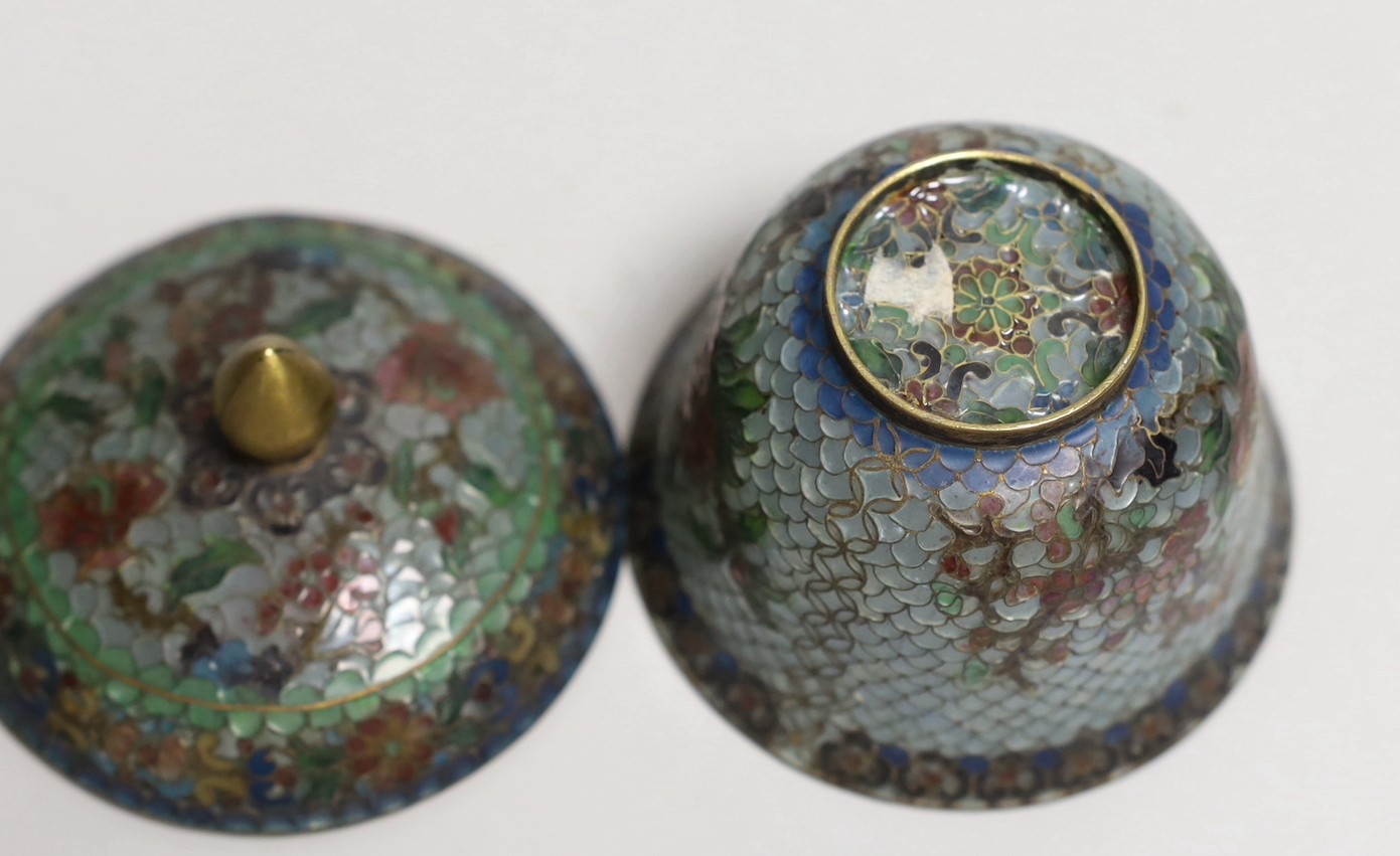 A plique a jour enamel pot and cover, 9cms high